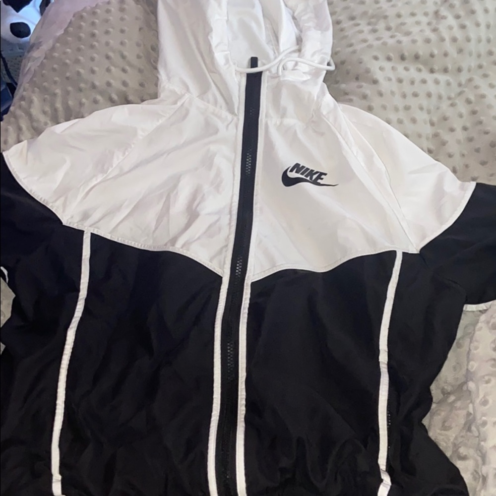 Nike Womens Windbreaker
